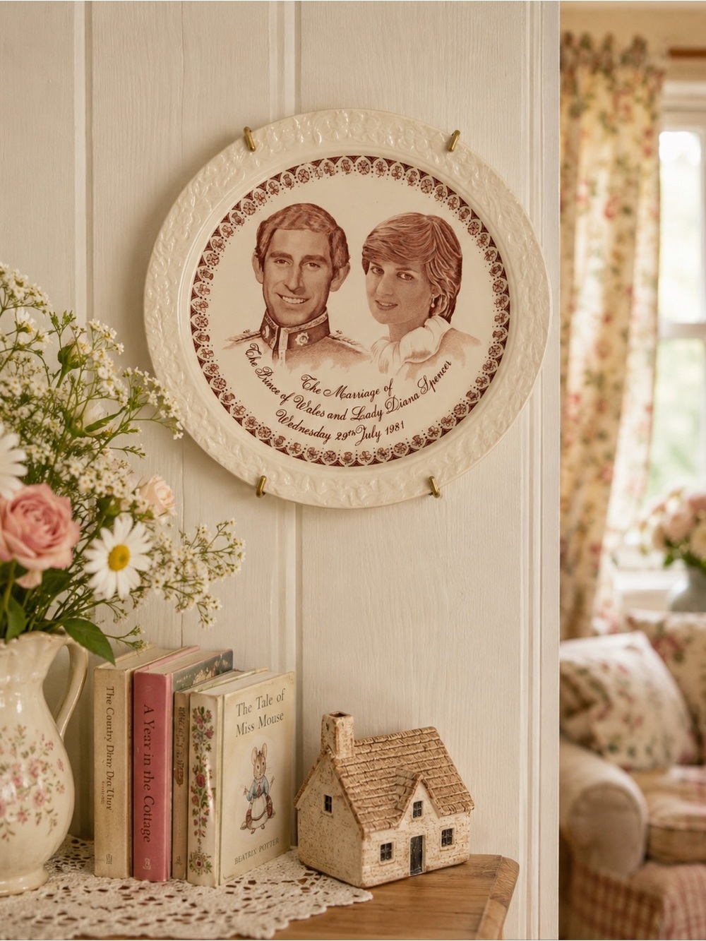 Commemorative Decorative Plate in White and Brown